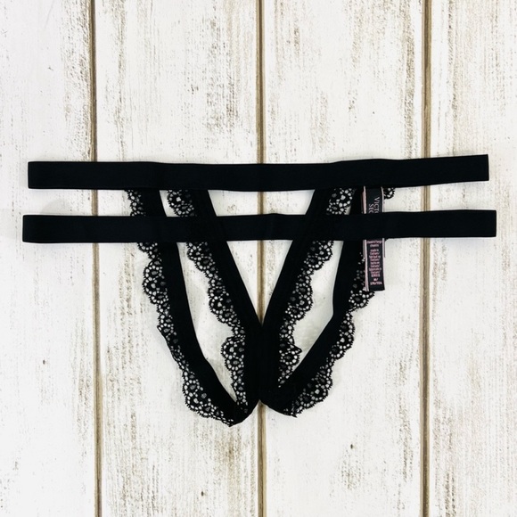 M Victoria’s Secret Very Sexy Strappy Crotchless Cheekini Rare Retired Style - Picture 2 of 8